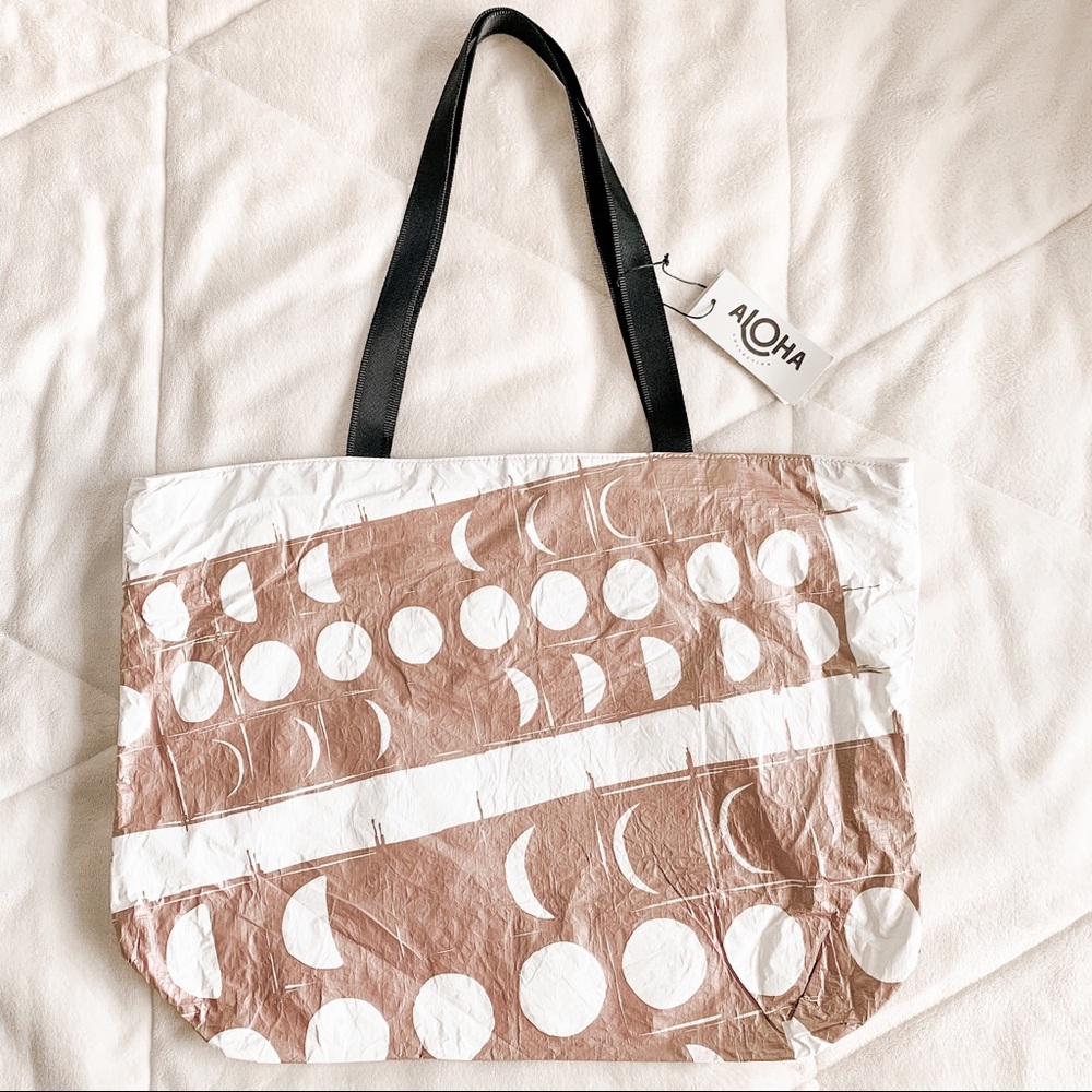 ALOHA COLLECTION DAY TRIPPER